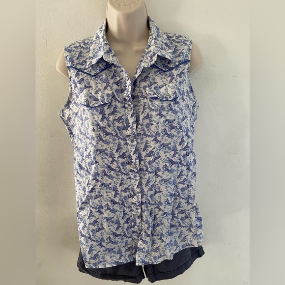 Wrangler beautiful horses pattern Sleeveless Blue and White Button-Down Shirt - Picture 2 of 8